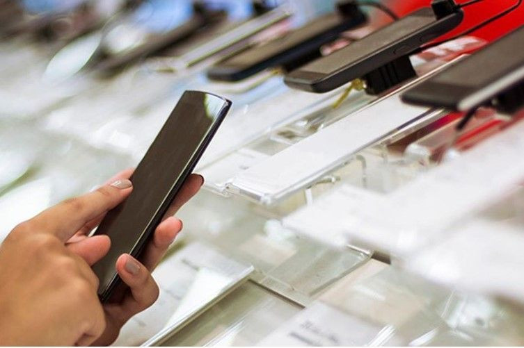 Telefon devi pazardan çekiliyor: Bir dönemin amiral gemisiydi - Resim: 7