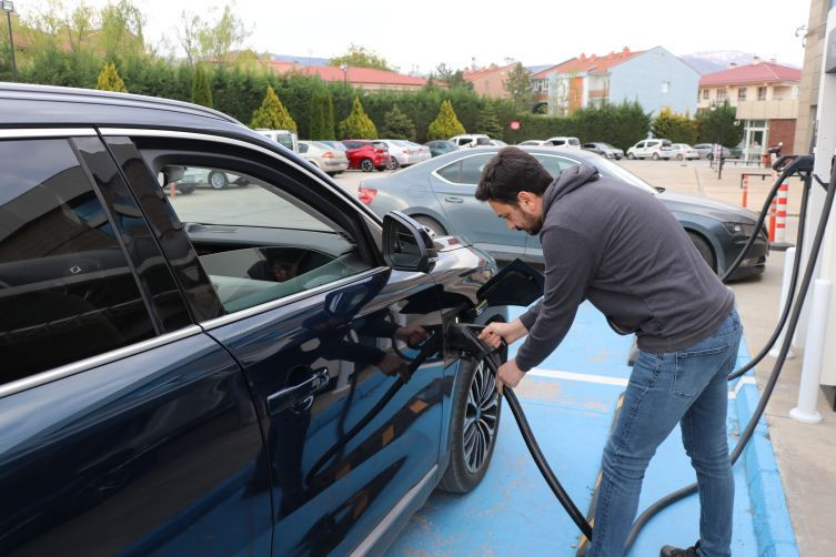 Şarj olurken bunu sakın yapmayın: Elektrikli araç testinde çarpıcı sonuç - Resim: 6