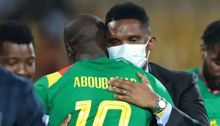 Samuel Eto'o rekorunu korumak için Vincent Aboubakar'ı kadro dışı bıraktırdı!
