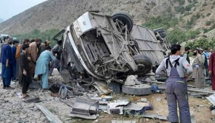 Afganistan’da trafik kazası: 15 ölü 3 yaralı