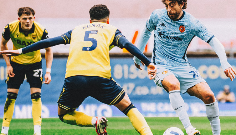 Hull City'nin Premier Lig hayaline Yunus Emre'li Oxford darbe vurdu