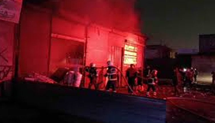 Şanlıurfa’da hurdacı dükkanında korkutan yangın