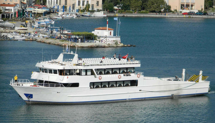 Kapıda vize uzadı: Yunan Adaları'na Türk akını artıyor