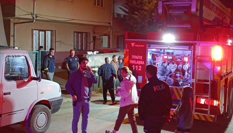 Dehşet anları... Eski eşinin evini molotofkokteyli ile yaktı