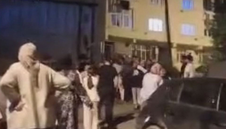 Sultangazi'de kurban eti hırsızı suçüstü yakalandı: Mahalleli affetmedi