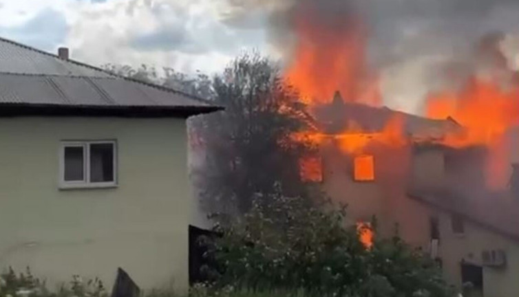 Merkez Camisi alev alev yandı