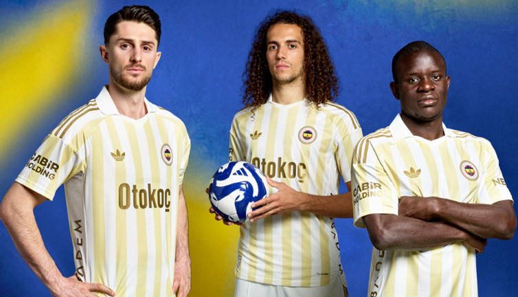 Fenerbahçe yeni sezon formalarını tanıttı: 120. yıla özel nostaljik esintiler