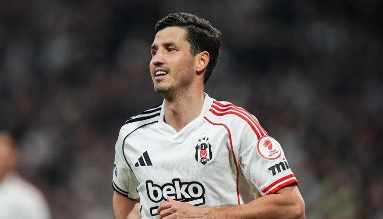 Beşiktaş’ta Salih Uçan dönemi sona erdi