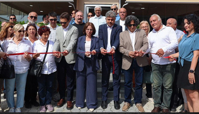 Emekliler için yeni buluşma noktası: Maltepe hizmete açıldı