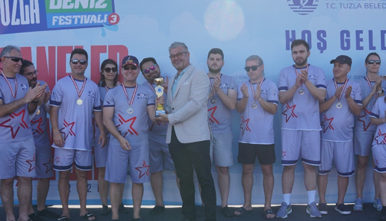 Anlamlı kupayı müzesine Sedef Tersanesi götürdü: Kabotajın 100. yılı coşkuyla kutlandı