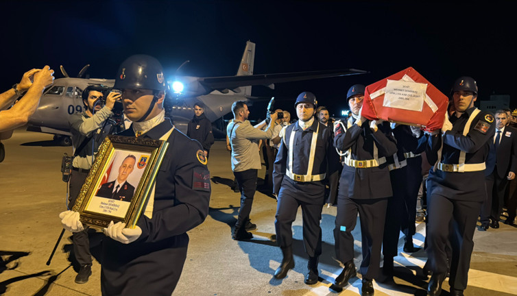 Şehit Uzman Çavuş Mehmet Demirbaş son yolculuğuna uğurlanmak üzere memleketine getirildi