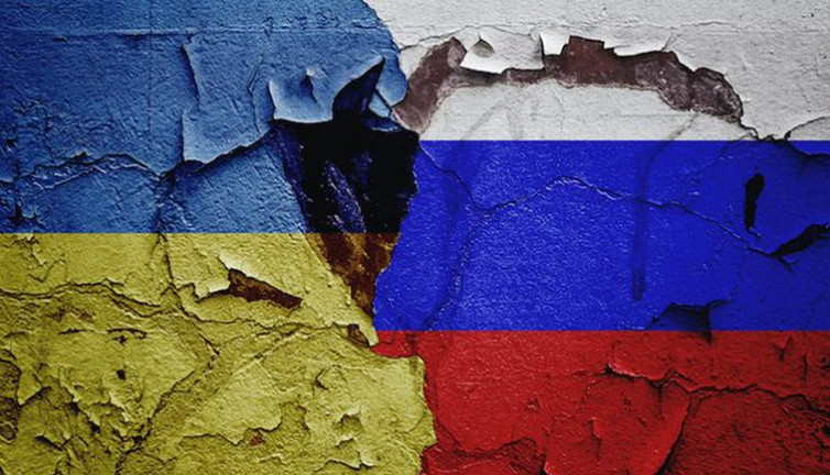 Rusya, Ukrayna'nın Odessa ve Çornomorsk limanlarını füzelerle vurdu