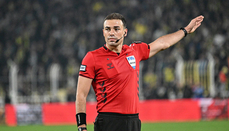 UEFA'dan Oğuzhan Çakır'a Konferans Ligi'nde görev