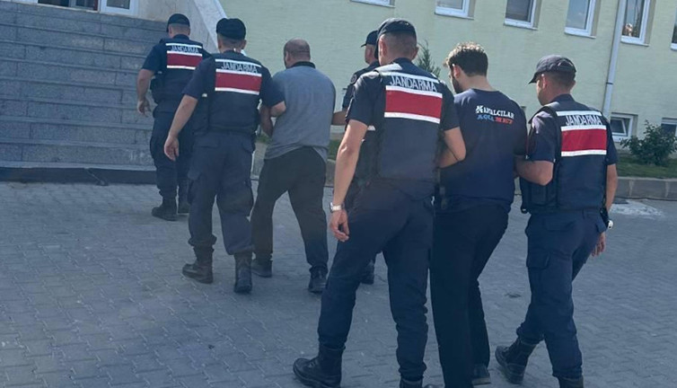 Bir hiç uğruna canından oldu: Baba ile oğlu gözaltına alındı
