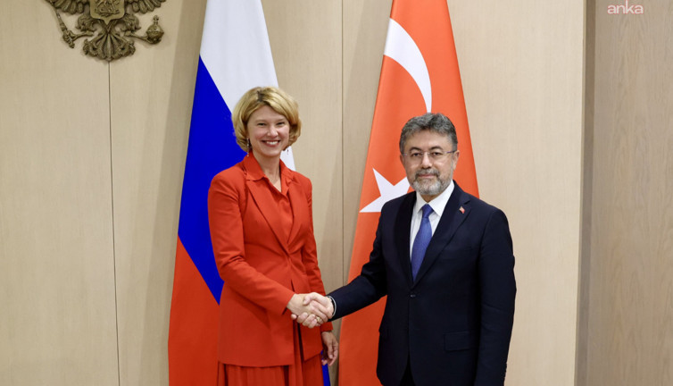 Bakan Yumaklı, Rus mevkidaşı Lut ile tarımsal ticareti görüştü