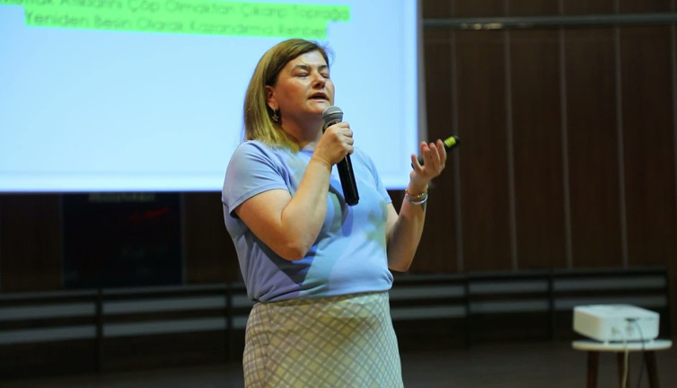 Kadınlara yönelik "Evsel Kompost Eğitimi" düzenlendi
