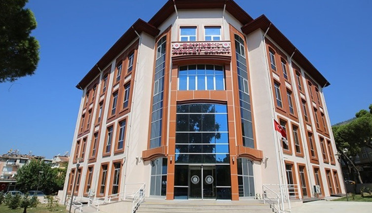 Bayındır’da 500 milyonluk bahis operasyonu büyüyor
