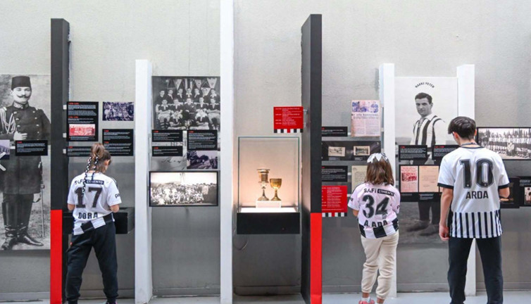 Beşiktaş’ta çocuklar siyah-beyazlı tarihle buluştu