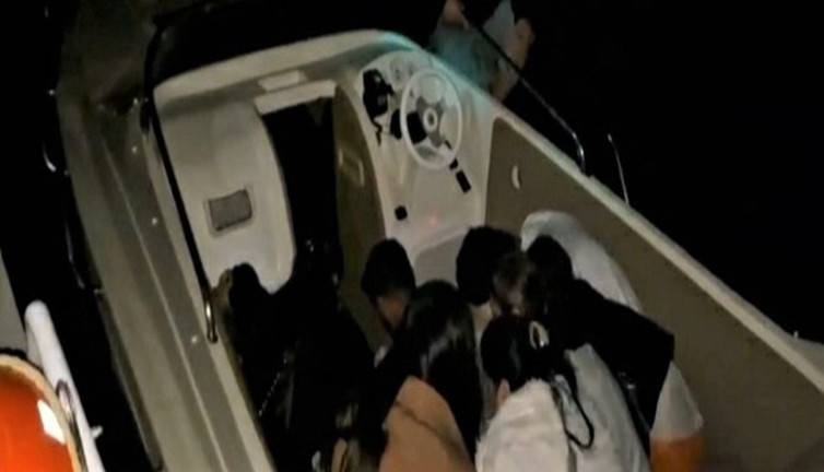 Bodrum'da operasyon: 15 kaçak göçmen ile 2 organizatör şüphelisi yakalandı
