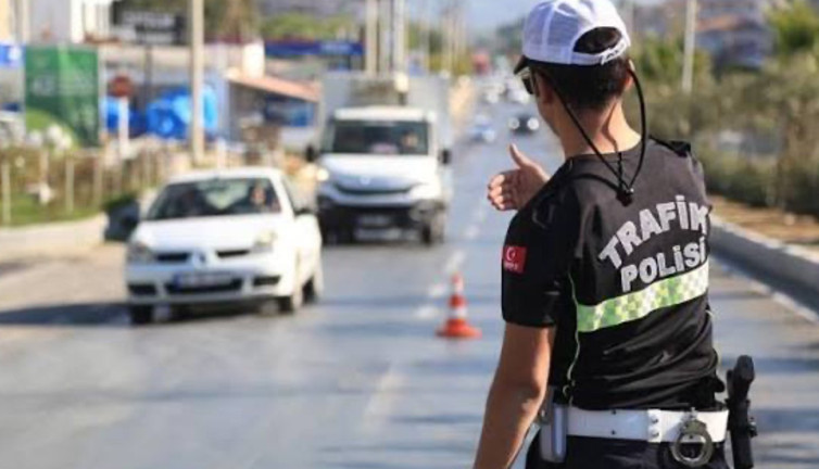 Başakşehir’de drift yapan sürücüye para cezası