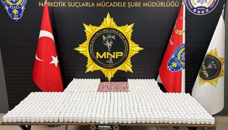 Manisa'da uyuşturucu operasyonu: 57 bin sentetik hap ele geçirildi