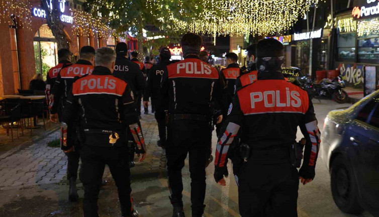 Elazığ’da öğrencilerin yoğun olduğu alanlar denetlendi