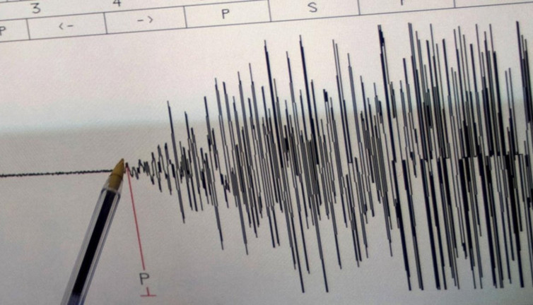 Filipinler'de 6,7 büyüklüğünde deprem (09 Ocak 2024)