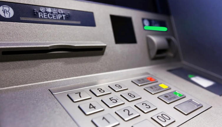 ATM'lerde yeni dönem pazartesi itibarıyla başlıyor. Kart sahipleri dikkat
