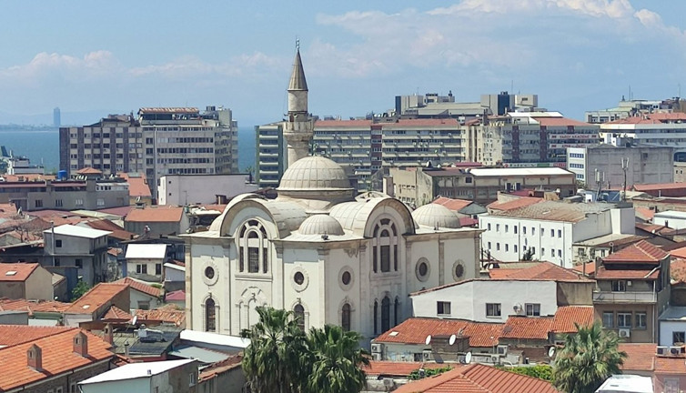 Kestanepazarı Cami: Osmanlı estetiğinin İzmir’deki temsili
