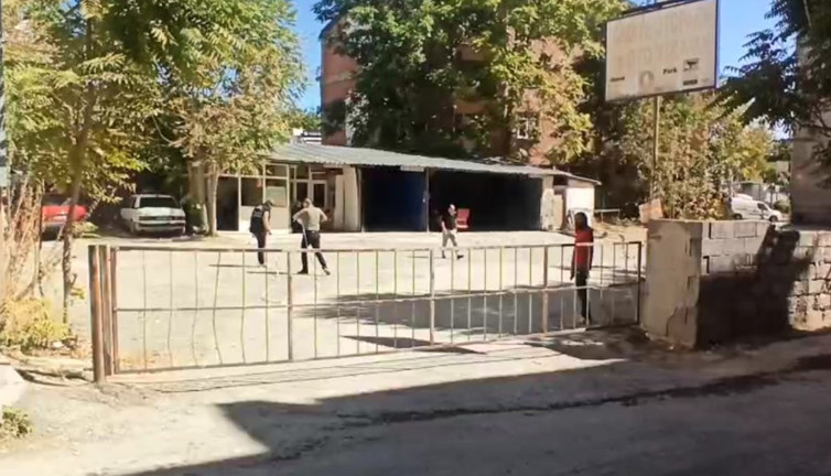 Otoparka pompalı tüfekle ateş etti! Temizlik işçisi vuruldu