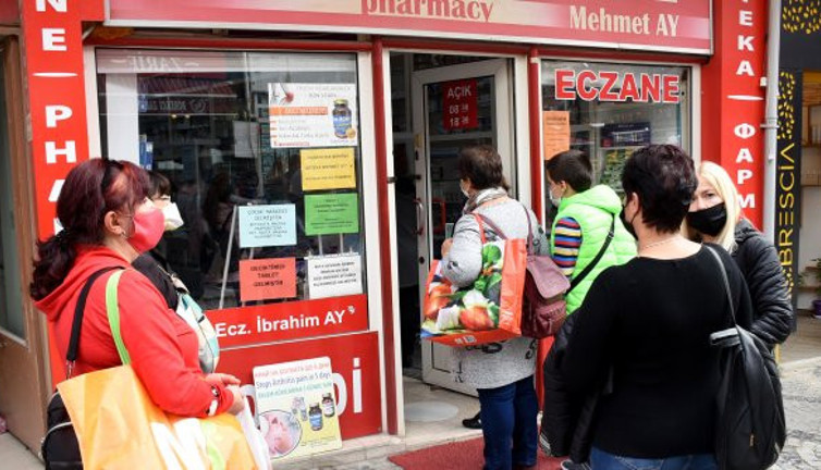 Bulgaristan'dan bile akın akın geliyorlar. Her derde deva olan hap kapışılıyor