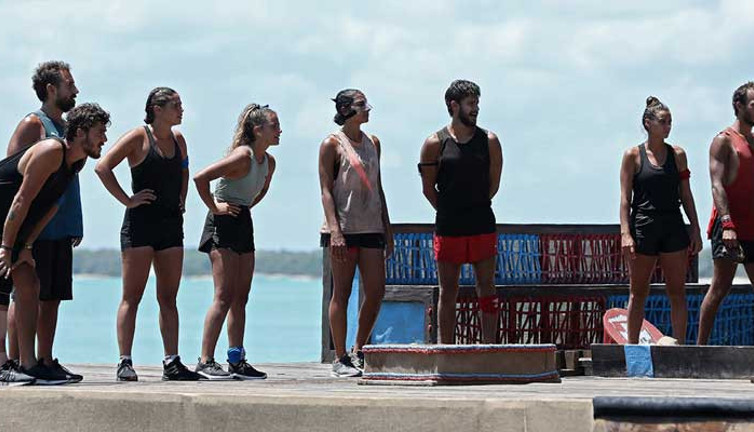 Survivor'da eleme adayı kim oldu, dokunulmazlığı hangi takım kazandı? 1 Mayıs Survivor ilk eleme adayı ve oy sonucu. Survivor İsmail ile nişanlısı konuştu mu