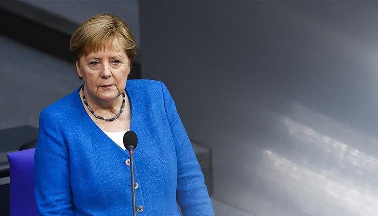 Merkel'den flaş İran açıklaması