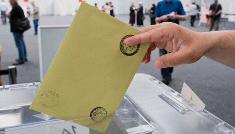 AKP'nin eridiği 6 ankete İYİ Parti damga vurdu