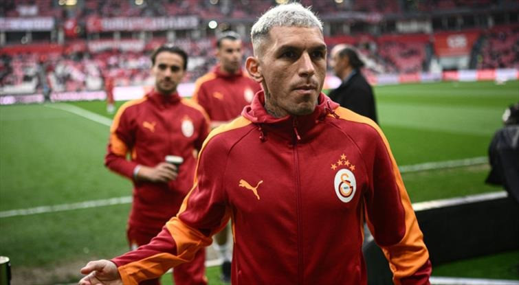 Torreira’ya saldırmıştı: Tehdit paylaşımları sonrası yeniden tutuklandı - Resim : 1