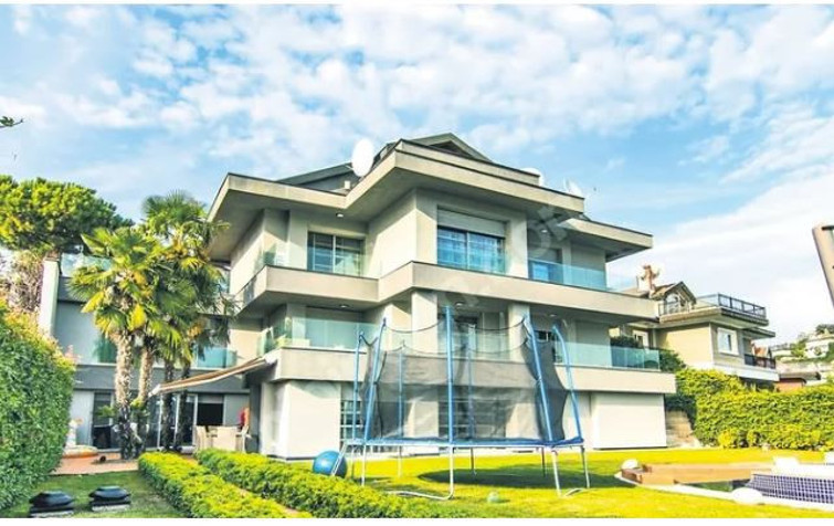 Sosyetik çifte büyük şok: Dolandırıcıya 32 milyon TL kaptırdı - Resim : 1