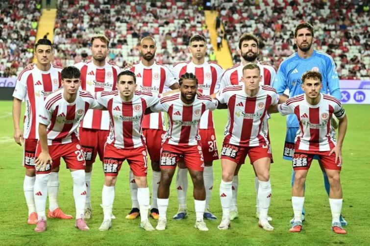 Şampiyonluk maçında Okan Buruk'un kararı: Galatasaray-Antalyaspor maçı muhtemel 11'ler - Resim: 8