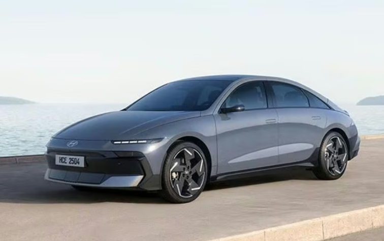 Türkiye fiyatı açıklandı: İşte geleceğin tasarımı elektrikli Hyundai - Resim: 4