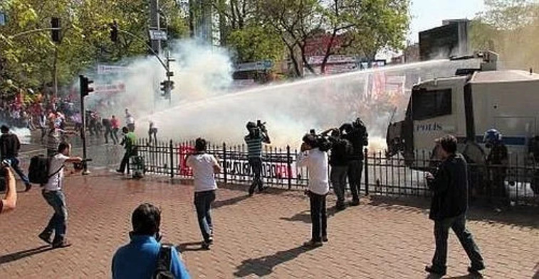 Meydanlardan yasaklara: AKP’nin 1 Mayıs’la 23 yıllık imtihanı - Resim : 3