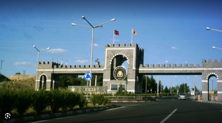 Üniversite para basacak, kampüste petrol bulundu anlaşma imzalandı - Resim: 5