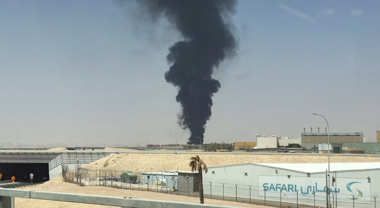 Husiler Suudi Arabistan’a saldırdı: Aramco tesisi de hedef alındı - Resim : 1