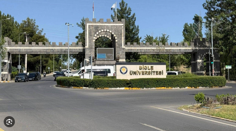 Üniversite para basacak, kampüste petrol bulundu anlaşma imzalandı - Resim: 4