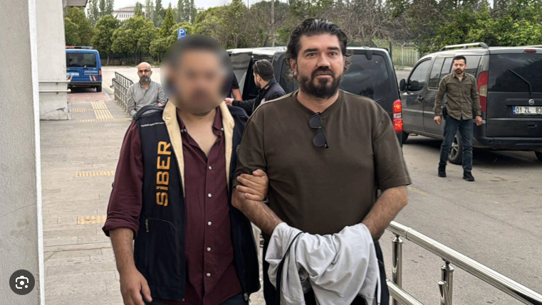 Rasim Ozan Kütahyalı'nın eşinden iddialara zehir zemberek sözler: Sıra size de gelecek - Resim: 4