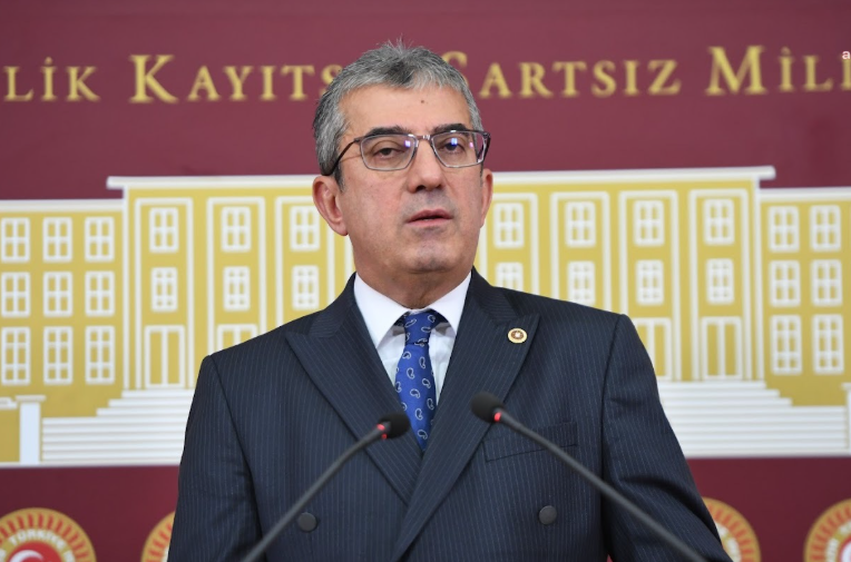 YENİ Parti'den Fatma Betül Sayan'a 8 soru: Burs alan bir kişi 163 milyonu nereden buldu? - Resim: 11