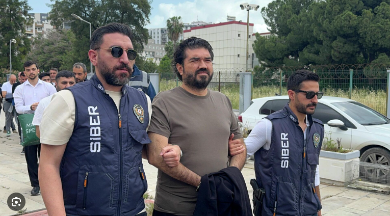 Rasim Ozan Kütahyalı'nın eşinden iddialara zehir zemberek sözler: Sıra size de gelecek - Resim: 6