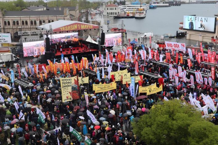 Meydanlardan yasaklara: AKP’nin 1 Mayıs’la 23 yıllık imtihanı - Resim : 6