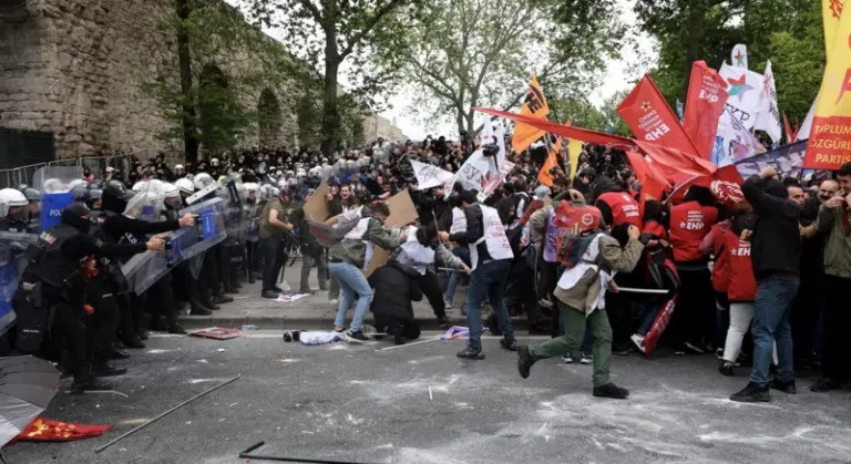 Meydanlardan yasaklara: AKP’nin 1 Mayıs’la 23 yıllık imtihanı - Resim : 5