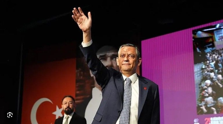 Yeni partiyi Özgür Özel kurmayacak - Resim: 3