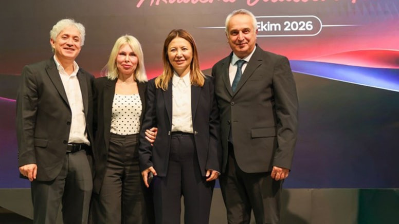 Ünlü cerrah ölümden döndü: Kafatasında kanama tespit edildi - Resim : 1