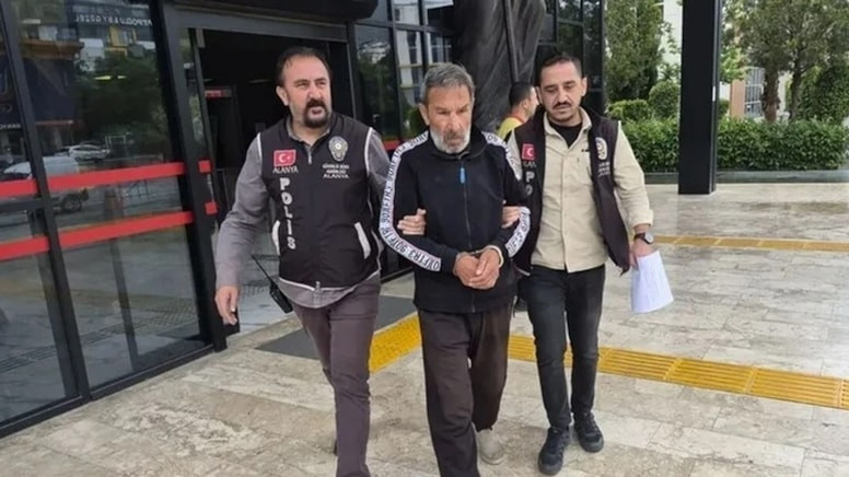 Cezaevi geçim için son umudu oldu: Erdoğan'a hakaretten gözaltına alındı - Resim : 1
